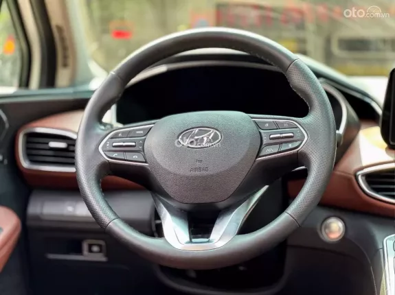 Hyundai Santa Fe 2.2 Dầu Cao cấp 2023 - Xe đẹp cam kết đầy đủ
