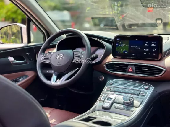 Hyundai Santa Fe 2.2 Dầu Cao cấp 2023 - Xe đẹp cam kết đầy đủ