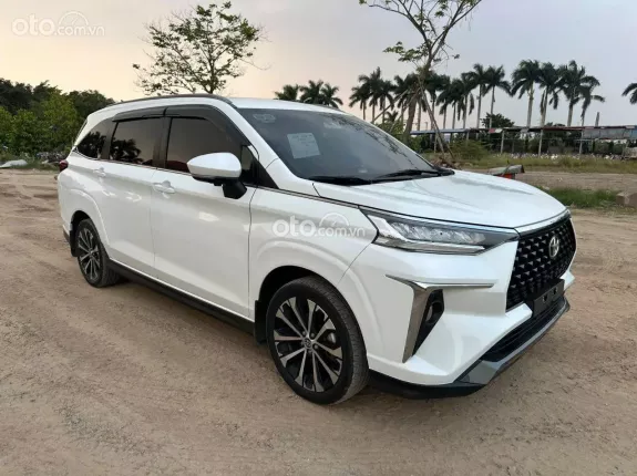 Toyota Veloz Cross 1.5 CVT TOP 2023 - Hỗ trợ trả góp 80%, xe đăng ký 2024