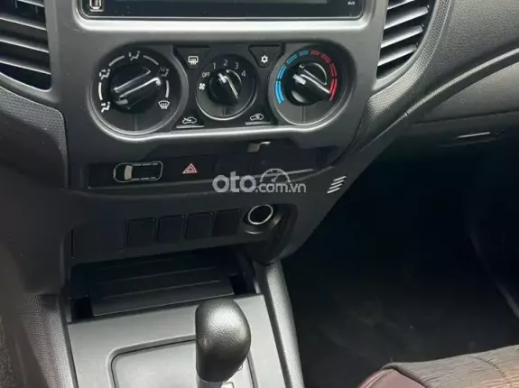 Mitsubishi Triton 4×2 AT 2021 - Xe gia đình, 1 chủ cực giữ gìn
