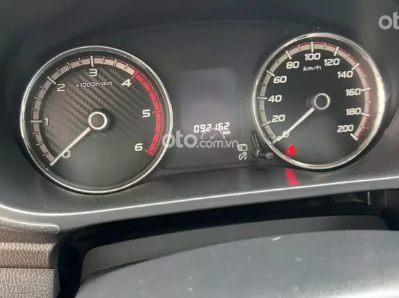 Mitsubishi Triton 4×2 AT 2021 - Xe gia đình, 1 chủ cực giữ gìn