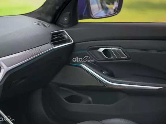 BMW 330i M Sport 2021 - Xe bảo dưỡng đầy đủ, bao check thoải mái