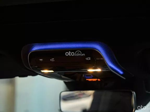 Mercedes-Benz GLC 300 4Matic 2023 - Xe còn bảo hành chính hãng tới hết 2026