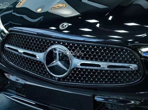 Mercedes-Benz GLC 300 4Matic 2023 - Xe còn bảo hành chính hãng tới hết 2026