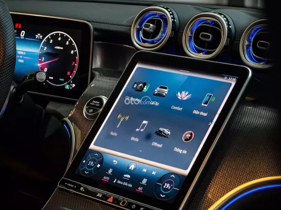 Mercedes-Benz GLC 300 4Matic 2023 - Xe còn bảo hành chính hãng tới hết 2026