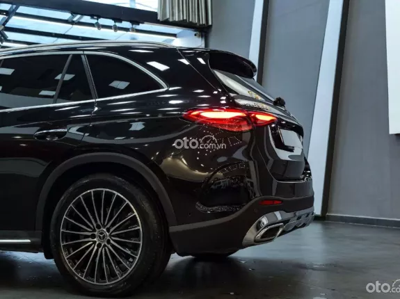 Mercedes-Benz GLC 300 4Matic 2023 - Xe còn bảo hành chính hãng tới hết 2026