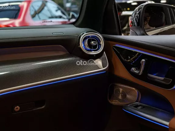 Mercedes-Benz GLC 300 4Matic 2023 - Xe còn bảo hành chính hãng tới hết 2026