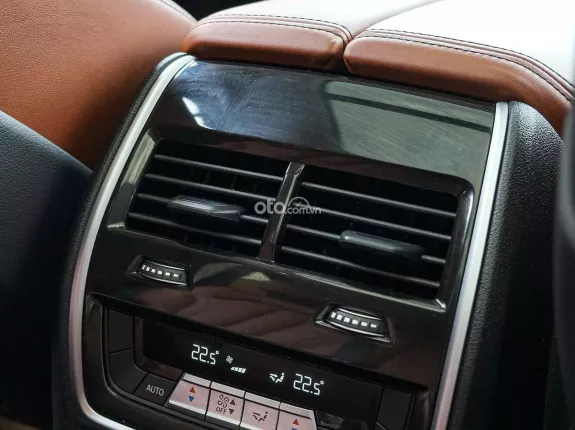 BMW X5 xDrive40i xLine 2023 - Xe công ty có xuất hóa đơn đầy đủ