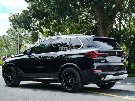 BMW X5 xDrive40i xLine 2023 - Xe công ty có xuất hóa đơn đầy đủ