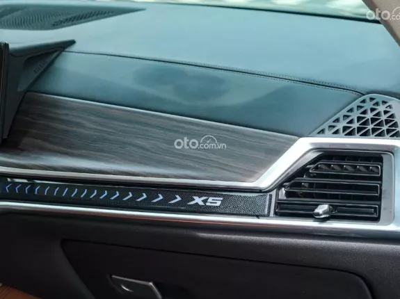 BMW X5 xDrive40i xLine 2023 - Xe công ty có xuất hóa đơn đầy đủ