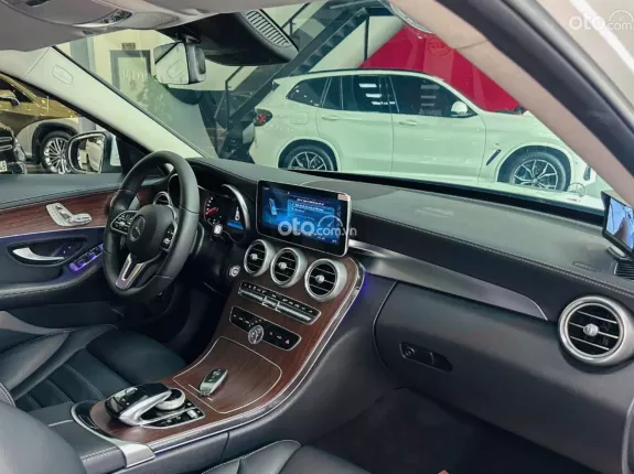 Mercedes-Benz C200 Exclusive 2020 - Xe một chủ từ đầu, bảo dưỡng chính hãng