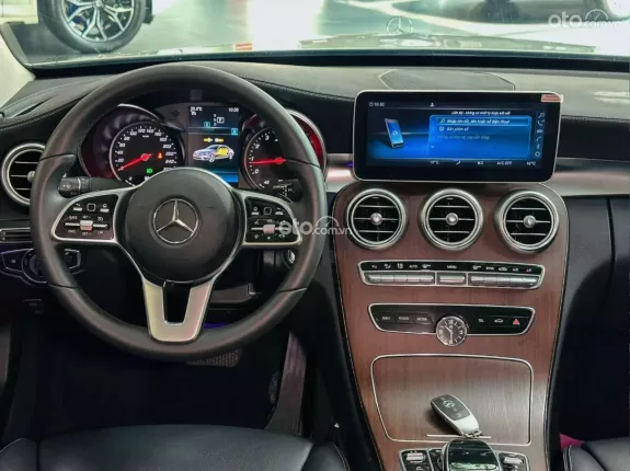 Mercedes-Benz C200 Exclusive 2020 - Xe một chủ từ đầu, bảo dưỡng chính hãng
