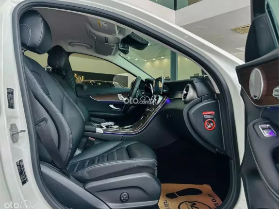 Mercedes-Benz C200 Exclusive 2020 - Xe một chủ từ đầu, bảo dưỡng chính hãng