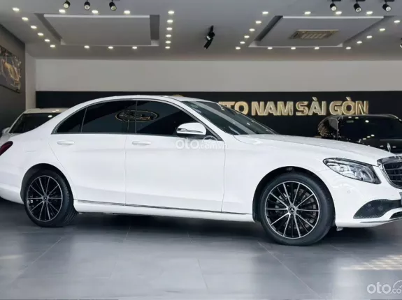 Mercedes-Benz C200 Exclusive 2020 - Xe một chủ từ đầu, bảo dưỡng chính hãng