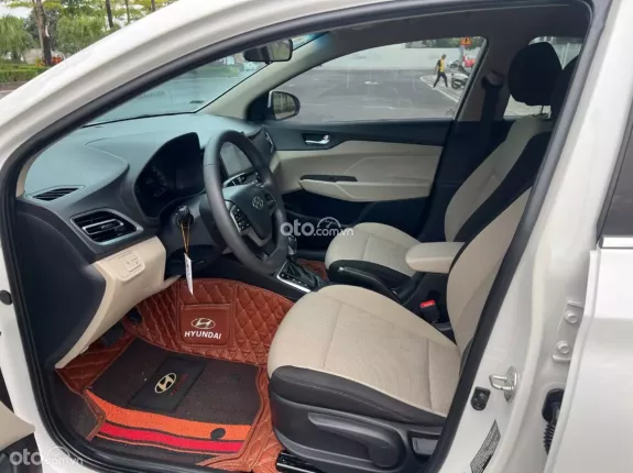 Hyundai Accent 1.4 AT 2022 - Huyndai Accent AT 2022