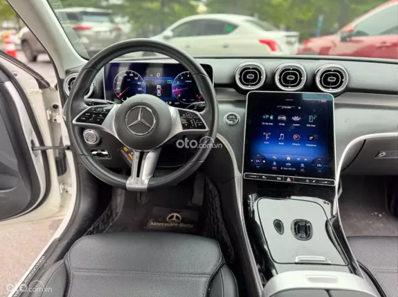 Mercedes-Benz C200 Avantgarde 2023 - Đăng kí 2024 cực đẹp