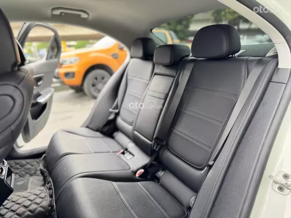 Mercedes-Benz C200 Avantgarde 2023 - Đăng kí 2024 cực đẹp
