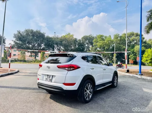 Hyundai Tucson 2.0 Đặc biệt 2015 - Xe Nhập