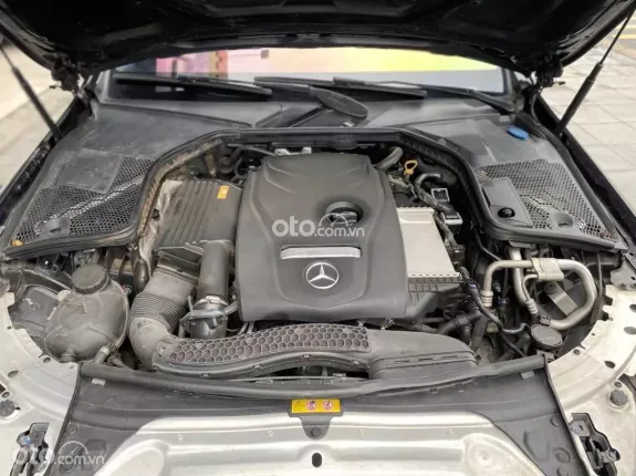 Mercedes-Benz C250 Exclusive 2017 - Odo 70.000 kilomet