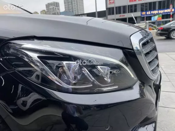 Mercedes-Benz C250 Exclusive 2017 - Odo 70.000 kilomet