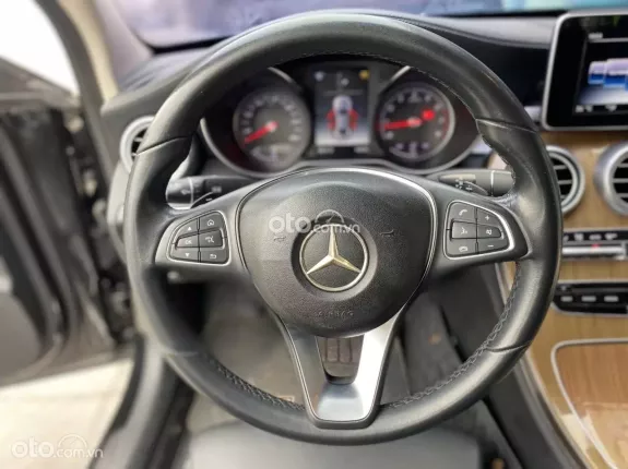 Mercedes-Benz C250 Exclusive 2017 - Odo 70.000 kilomet