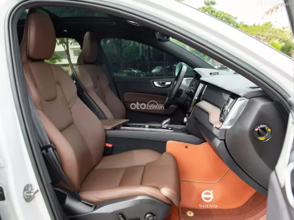 Volvo XC60 T8 AWD Recharge 2022 - Volvo XC60 T8 AWD Recharge 2022