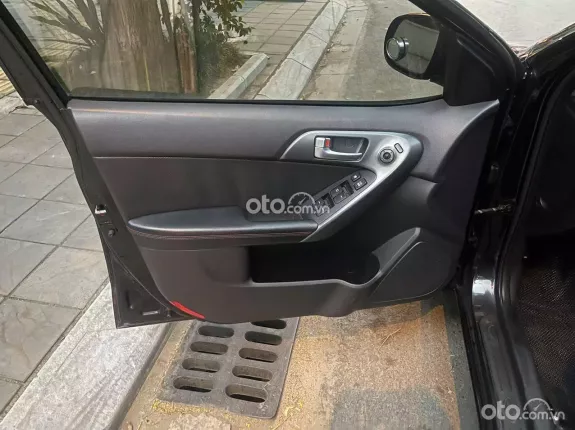 Kia Cerato 1.6 AT Deluxe 2011 - Bao check, bao test mọi hãng gara bất kỳ trên toàn quốc