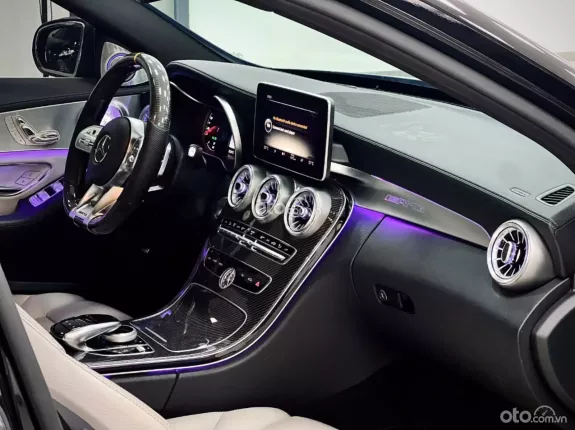 Mercedes-Benz C300 AMG 2016 - Model 2017 siêu cọp