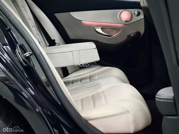 Mercedes-Benz C300 AMG 2016 - Model 2017 siêu cọp