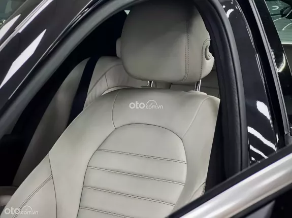 Mercedes-Benz C300 AMG 2016 - Model 2017 siêu cọp