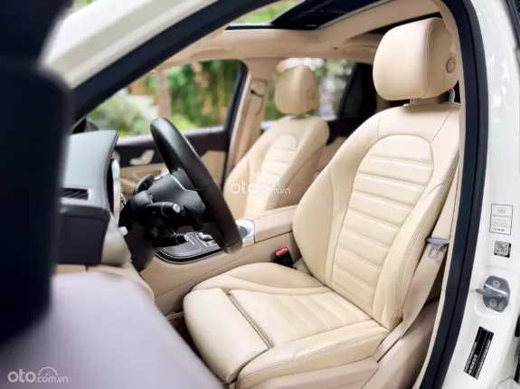 Mercedes-Benz GLC 300 4Matic 2019 - Cam kết chất lượng, có ship