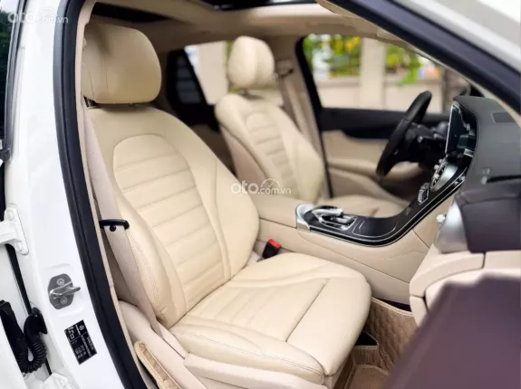 Mercedes-Benz GLC 300 4Matic 2019 - Cam kết chất lượng, có ship