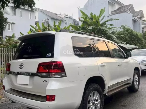 Toyota Land Cruiser VX 4.6 V8 2020 - Cam kết chất lượng đầy đủ