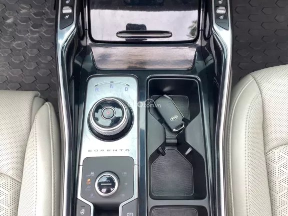 Kia Sorento 2.2D Premium AWD 2021 - Tư nhân một chủ từ đầu