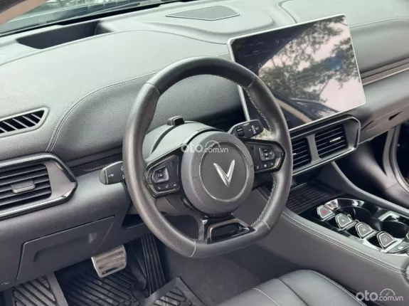 VinFast VF8 Eco 2023 - XE CỰC ĐẸP- ƯU ĐÃI GIÁ TỐT TẠI HÃNG