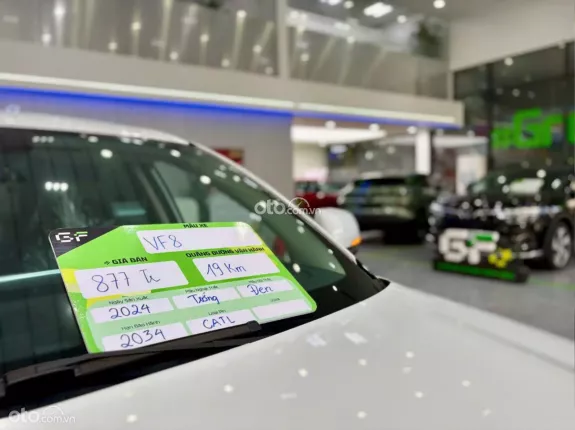 VinFast VF8 Eco 2024 - XE CỰC MỚI 99,99%- 19 KM- HẠN BẢO HÀNH TỚI 2034