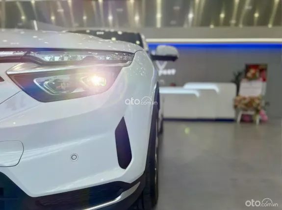 VinFast VF8 Eco 2024 - XE CỰC MỚI 99,99%- 19 KM- HẠN BẢO HÀNH TỚI 2034