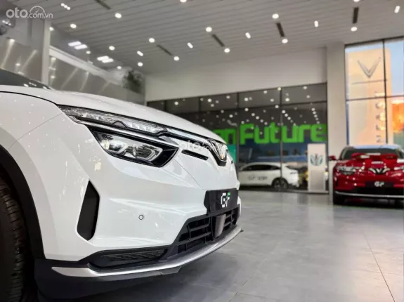 VinFast VF8 Eco 2024 - XE CỰC MỚI 99,99%- 19 KM- HẠN BẢO HÀNH TỚI 2034