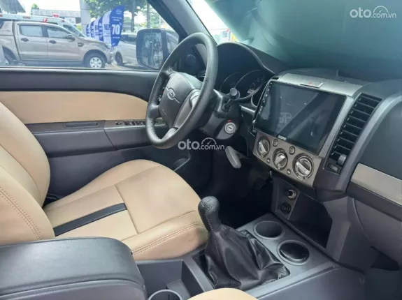 Ford Everest 2.5 MT 2014 - FORD EVEREST 2014 SỐ SÀN_XE ZIN CHÍNH HÃNG BÁN RA