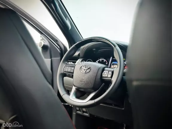 Toyota Fortuner 2025 - Model 2025 2.4 Diesel 4x2