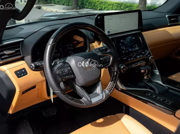 Lexus LX 600 Urban 2025 - Bản 7 chỗ - Phiên bản full option - Hỗ trợ bank tối đa