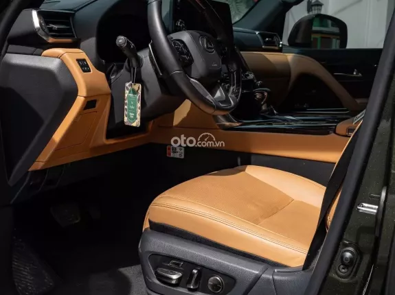 Lexus LX 600 Urban 2025 - Bản 7 chỗ - Phiên bản full option - Hỗ trợ bank tối đa