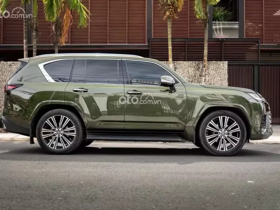 Lexus LX 600 Urban 2025 - Bản 7 chỗ - Phiên bản full option - Hỗ trợ bank tối đa