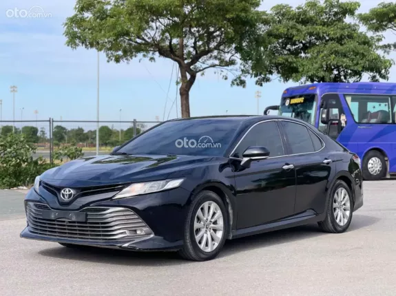 Toyota Camry 2.0G 2021 - Chất xe 6 vạn, Lh 0982-925-112