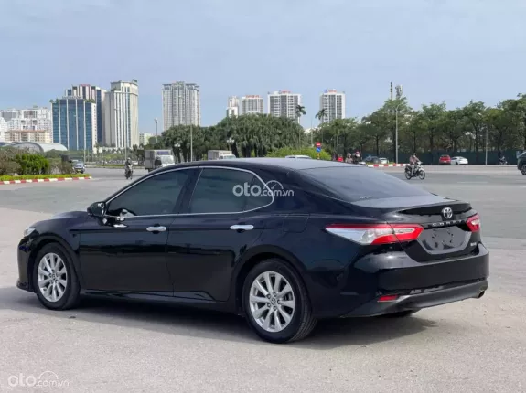 Toyota Camry 2.0G 2021 - Chất xe 6 vạn, Lh 0982-925-112