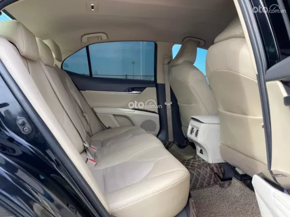 Toyota Camry 2.0G 2021 - Chất xe 6 vạn, Lh 0982-925-112