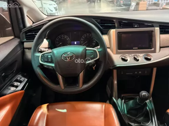 Toyota Innova 2.0E 2022 - Xe đẹp ko lỗi