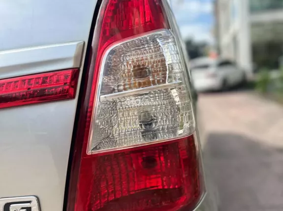 Toyota Innova 2.0G 2016 - Cần bán Toyota Innova 2.0G AT sx 2016 xe đẹp xuất sắc