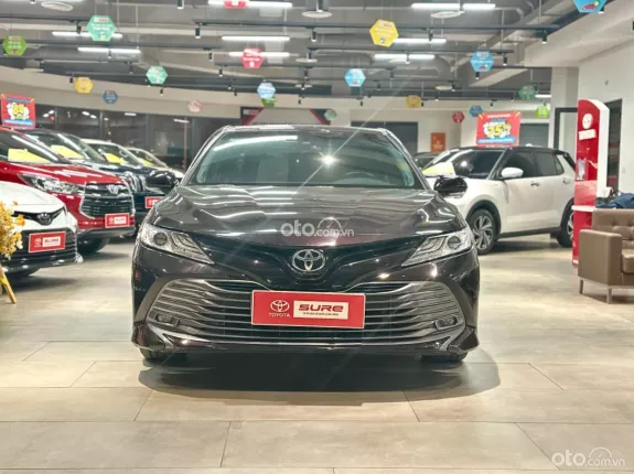 Toyota Camry 2.5Q 2019 - Odo 8.3v chuẩn cực đẹp