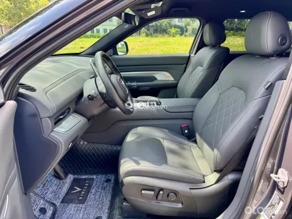 VinFast VF9 Plus 2025 - Xe mới 100% chưa lăn bánh